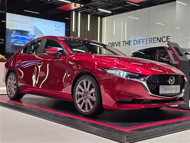 قیمت‌ جدید مزدا 3 بهمن‌موتور در تیر 1404؛ رشد 715 میلیون تومانی طی دو ماه + جدول منبع سایت خودرو بانک