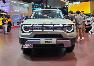 نخستین خودرو بایک BJ30 توسط دیار خودرو وارد کشور شد منبع سایت خودرو بانک