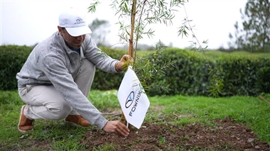 کمپین نوروزی فونیکس و فونیکس NEV: هدیه‌ای سبز به زمین با کاشت نهال منبع سایت خودرو بانک