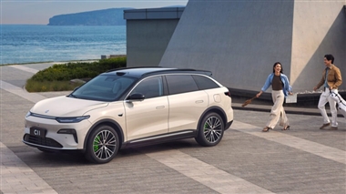 پیش‌فروش نسخه جدید کراس‌اوور Leapmotor C11 در چین آغاز شد؛ قیمت پایه از 2 میلیارد تومان منبع سایت خودرو بانک