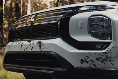 میتسوبیشی اوتلندر تریل ادیشن معرفی شد، ظاهر آفرودی و عملکرد بدون تغییر منبع سایت خودرو بانک