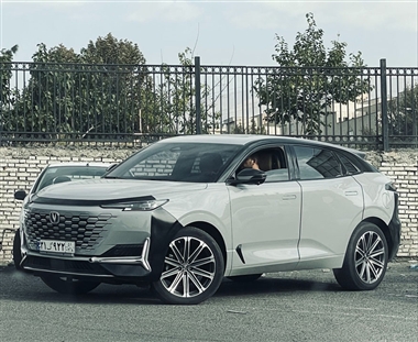 کاتالوگ چانگان UNI-K منتشر شد؛ پرچمدار جدید پارس خودرو و چالش‌گر بازار کراس‌اوورهای لوکس منبع سایت خودرو بانک