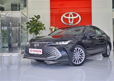 عرضه تویوتا آوالون ویژه جانبازان 70 درصد توسط ماهان صنعت پارس (نمایندگی مرکزی ایرتویا) منبع سایت خودرو بانک