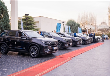 تسریع فرآیند خروج و بارگیری خودروهای فونیکس به سراسر کشور برای تحویل به مشتریان منبع سایت خودرو بانک