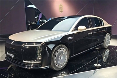 رونمایی رسمی سدان لوکس Maextro S800؛ رقیب چینی مرسدس-مایباخ با همکاری هوآوی منبع سایت خودرو بانک