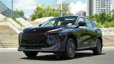 لاماری ایما برقی با نام دانگ فنگ فورتینگ شینگهای X5 و با قیمت 21 هزار دلار عرضه شد منبع سایت خودرو بانک