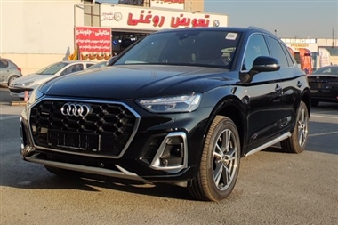 ترخیص نخستین خودرو وارداتی ایرانیان مقیم خارج؛ آئودی Q5 به گمرک رسید منبع سایت خودرو بانک