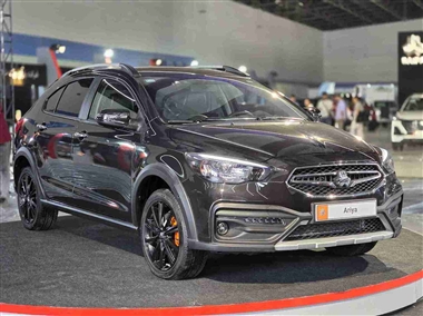 سایپا آریا در نمایشگاه خودروی مشهد؛ بررسی کراس اوور جدید سایپا، مشخصات فنی، طراحی و امکانات منبع سایت خودرو بانک