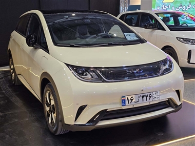 رونمایی هاچبک برقی بی وای دی دلفین توسط نبکا در نمایشگاه خودرو اصفهان + عکس منبع سایت خودرو بانک