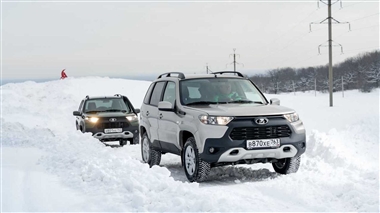 لادا نیوا تراول، شاسی بلند آفرود اقتصادی با قیمت 970 میلیون تومان منبع سایت خودرو بانک