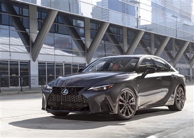 برتری لکسوس و نیسان در مطالعه کیفیت اولیه 2025 جی.دی. پاور؛ افت رتبه پلاگین هیبریدی نسبت به برقی‌ها منبع سایت خودرو بانک