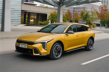 کیا K4 هاچ‌بک جایگزین کیا سید می‌شود منبع سایت خودرو بانک