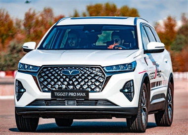 لیست قیمت جدید فونیکس اعلام شد؛ جهش قیمت‌ها در بازار خودروهای مونتاژی + جدول مهر 1404 منبع سایت خودرو بانک