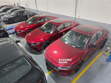 فروش فوری مزدا 3 و مزدا CX-30 با قیمت قطعی و تحویل 30 روزه + جدول اسفند 1403 منبع سایت خودرو بانک