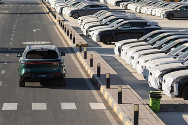 قیمت وویا فری در بازار مهر 1404: تحلیل قیمت کراس‌اوور لوکس 8 میلیاردی با تکنولوژی EREV منبع سایت خودرو بانک