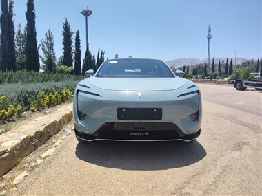 آواتر 11 به نمایشگاه خودرو شیراز 1404 آمد، وارداتی جدید گروه بهمن منبع سایت خودرو بانک