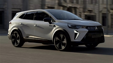 میتسوبیشی گرندیس جدید رونمایی شد، رنو سیمبیوز با نشان متفاوت و کابین بزرگتر منبع سایت خودرو بانک