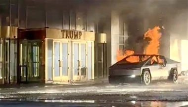 انفجار تسلا سایبرتراک در لاس‌وگاس: یک کشته و هفت زخمی منبع سایت خودرو بانک