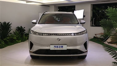 دانگ فنگ eπ 008 در چین، کراس اوور برقی با 1300 کیلومتر + عکس منبع سایت خودرو بانک