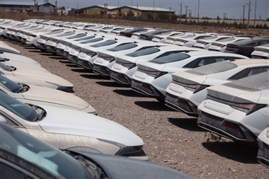 25 هزار خودرو از گمرک ترخیص شد؛ عبور از سرعت‌گیر تعرفه‌ها و چالش درآمدهای گمرکی + جدول آمار منبع سایت خودرو بانک