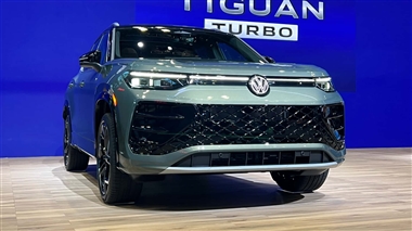 فولکس واگن تیگوان R-Line مدل 2026؛ نسخه جدید کراس اوور وارداتی ماموت خودرو معرفی شد منبع سایت خودرو بانک