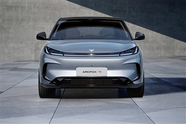 بایک آرک‌فاکس T1 قصد جلب نظر مشتریان بی وای دی و جیلی را دارد منبع سایت خودرو بانک