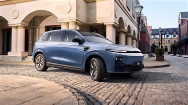 لیپ‌موتور B10؛ شاسی‌بلند برقی ارزان‌ با امکانات لوکس در اروپا منبع سایت خودرو بانک