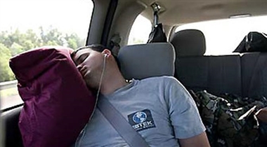 چگونه در خودرو بخوابیم منبع سایت خودرو بانک