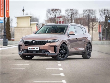 تست رانندگی وویا فری EVR: نسخه اسپورت کراس اوور وارداتی سروش موتور + عکس منبع سایت خودرو بانک