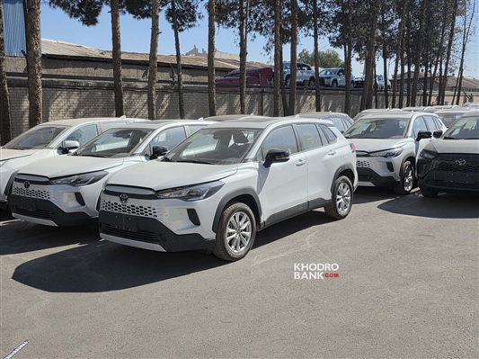 ورود تویوتا کرولا کراس نیوفیس وارداتی به ایران؛ آغاز تحویل خودروهای امیرتجارت سپنتا