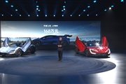ابر خودرو چینی با قیمت ۲۳۶۰۰۰ دلار و شتاب ۲.۳۶ ثانیه، بی وای دی U9 معرفی شد