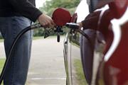 سوخت اشتباه: اگر در باک خودرو دیزلی، بنزین بریزید چه اتفاقی می افتد؟