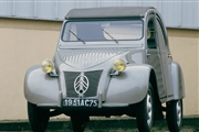 بازگشت یکی از خودروهای کوچک و نمادین تاریخ؛ سیتروئن 2CV الکتریکی می‌شود
