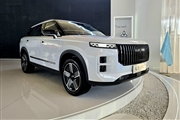 رونمایی از لوکانو L7 PHEV مکث موتور در نمایشگاه خودرو تهران ۱۴۰۵؛ مشخصات فنی شاسی‌بلند هیبریدی